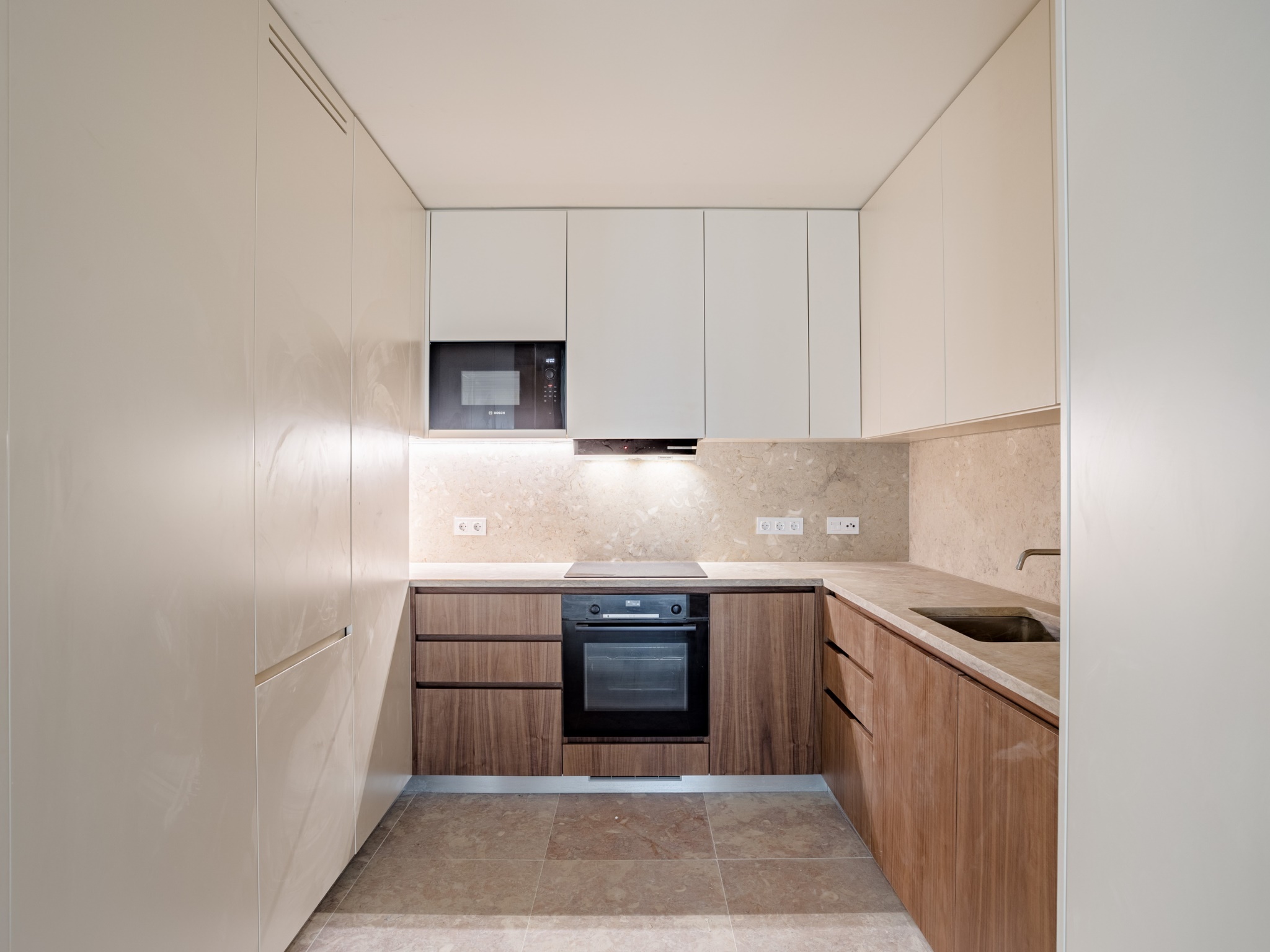 ID81929401-0000-0500-0000-000016f0c66a